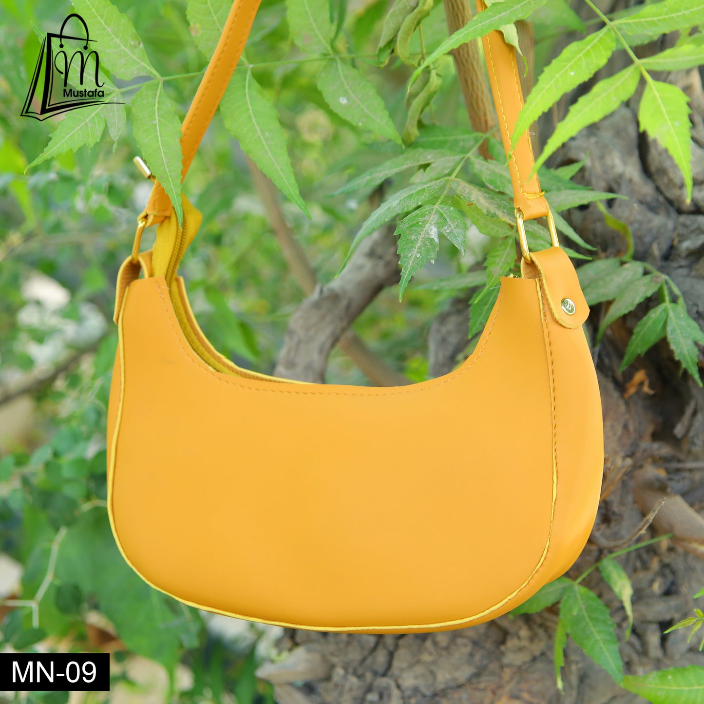 MOON BAG